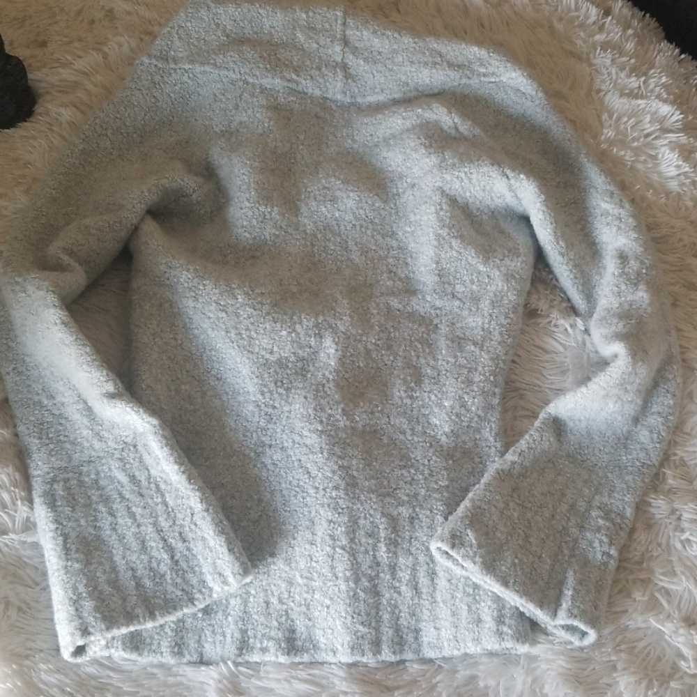 Sweater - Picture 3 of 3